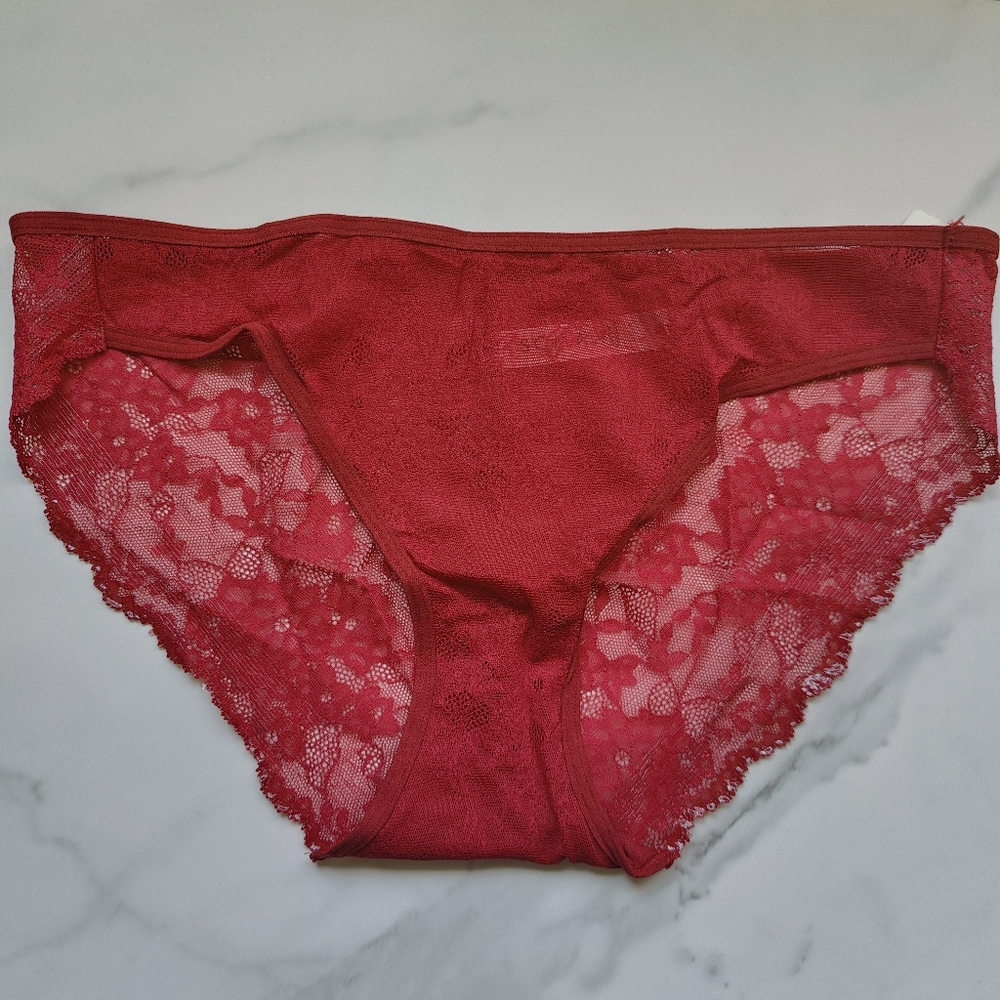 NWT SOMA VANISHING EDGE ALL-OVER LACE BIKINI PANTY IN SIZE MEDIUM RED FLIRT